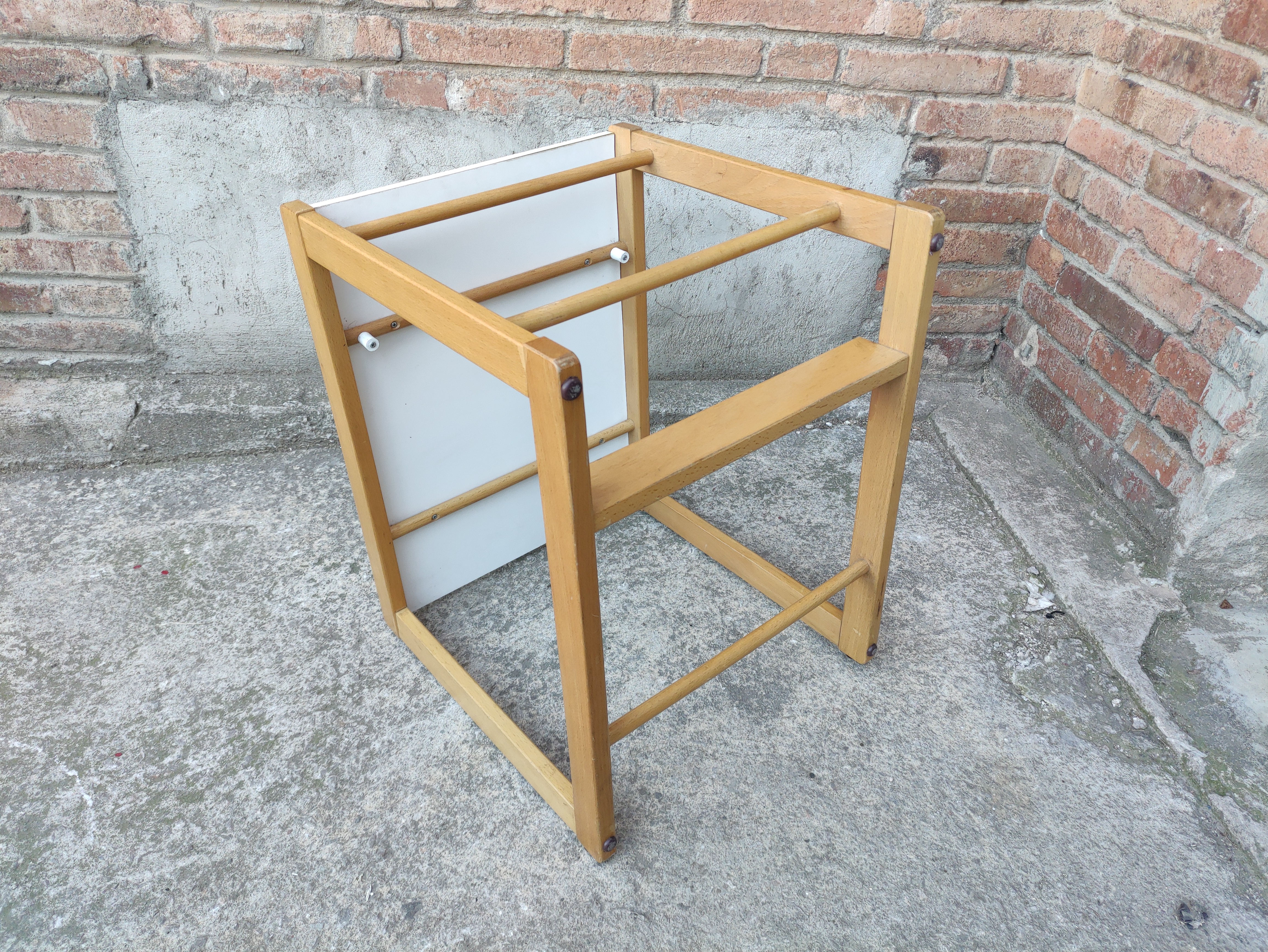 mesa infantil madera 49x57x44.2 1u